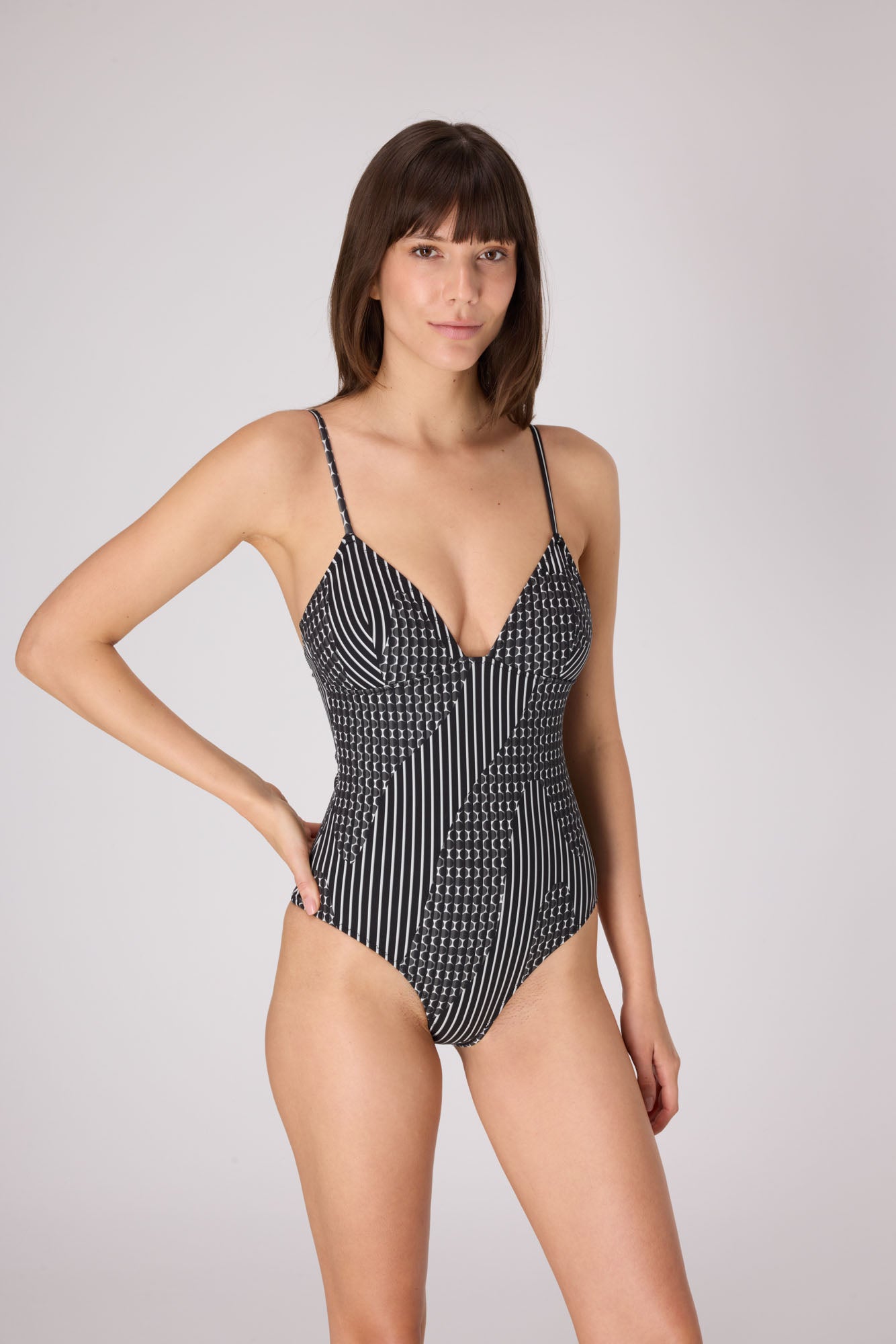 Ligne Libre Triangle One Piece Suit | Black Print