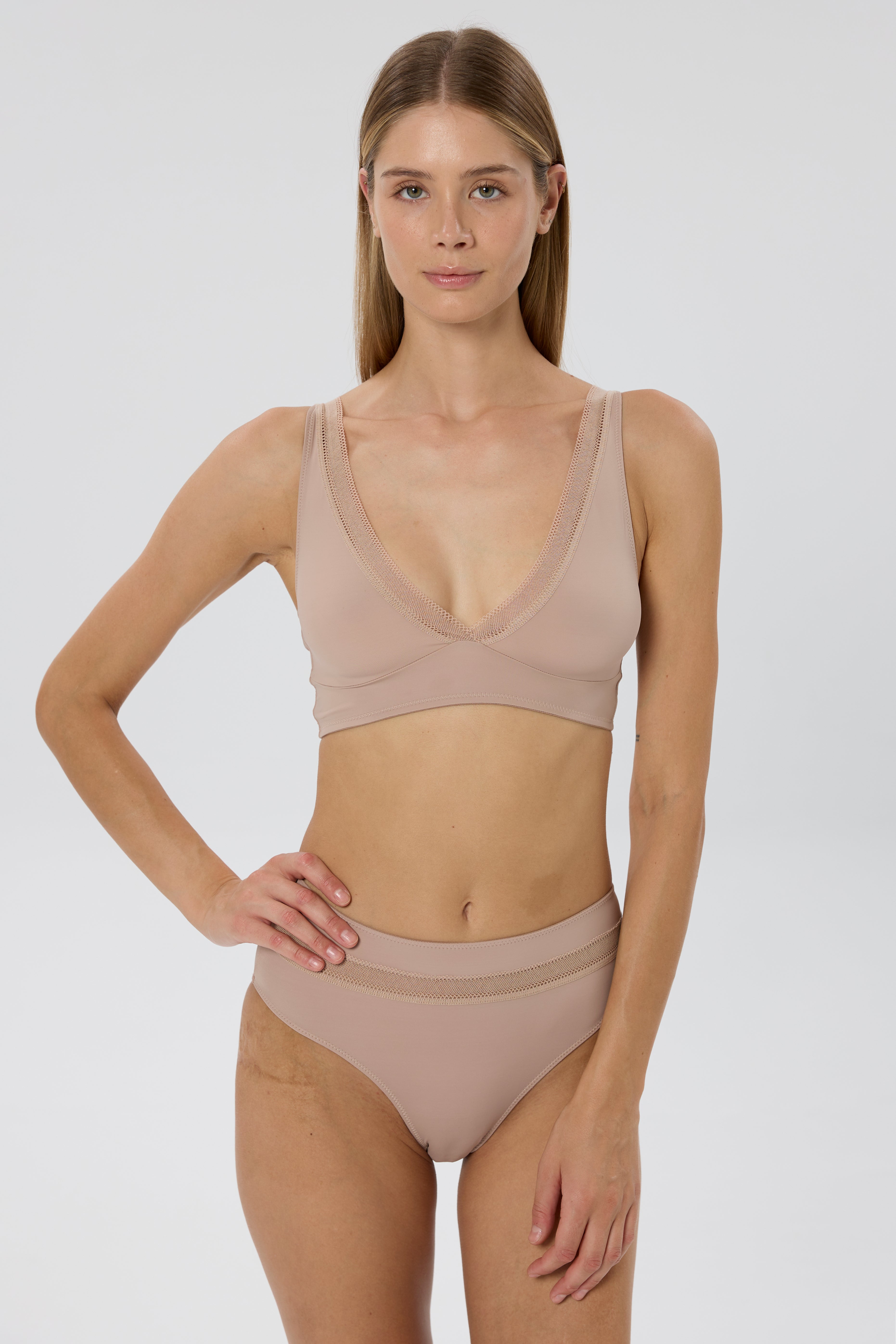 Nano Soft Cup Plunge Bra | Nude