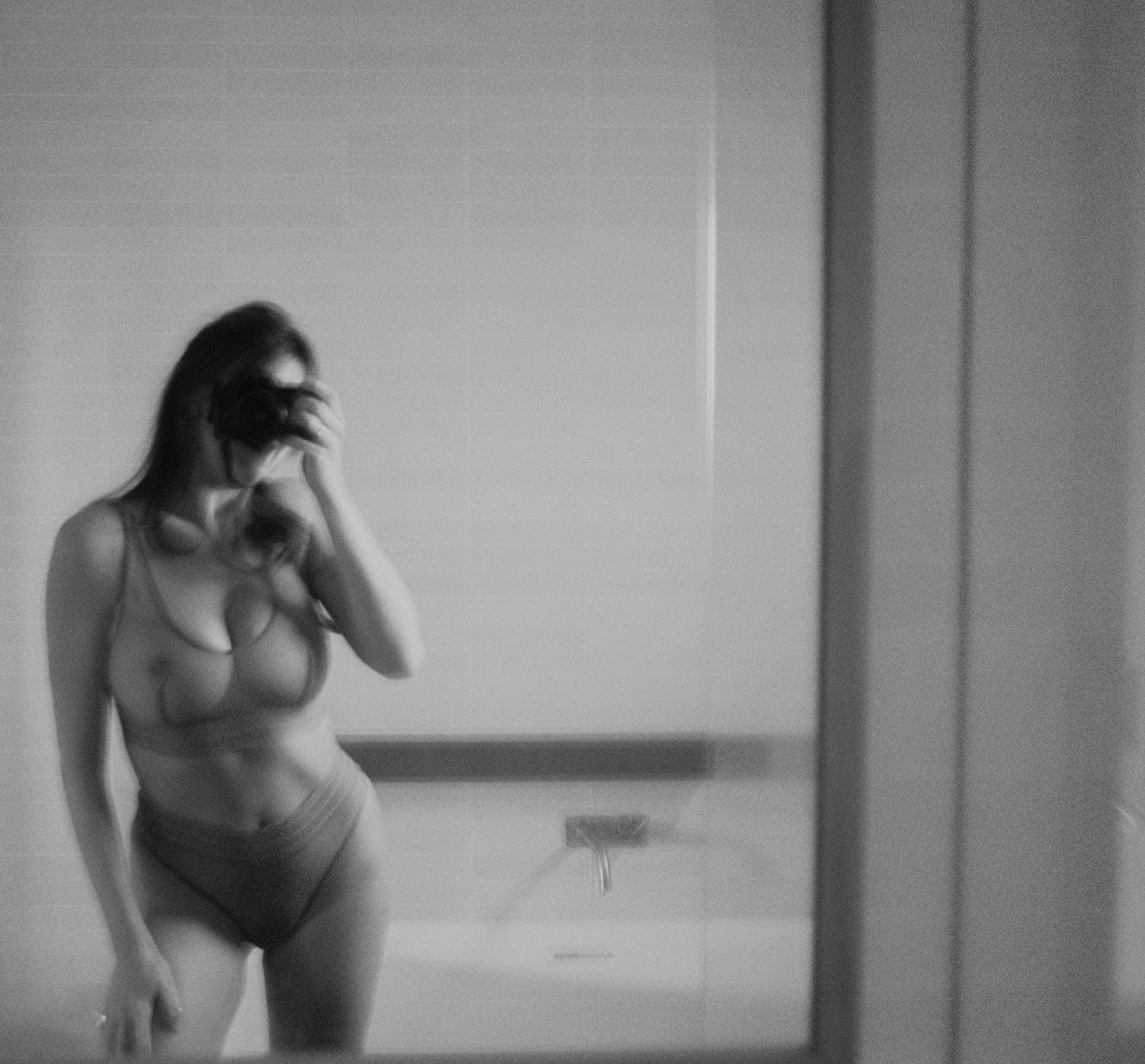 Bare Soft Sporty Bra | Black