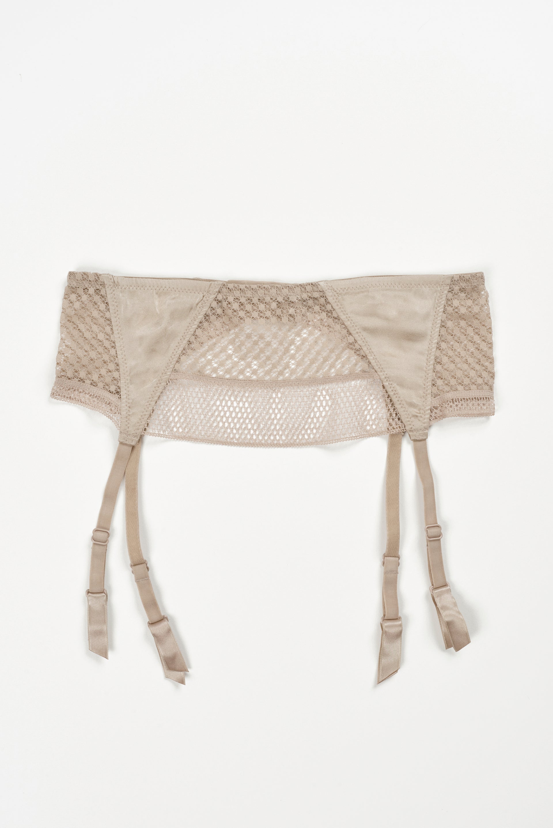 Bella Garter Belt Oat Milk