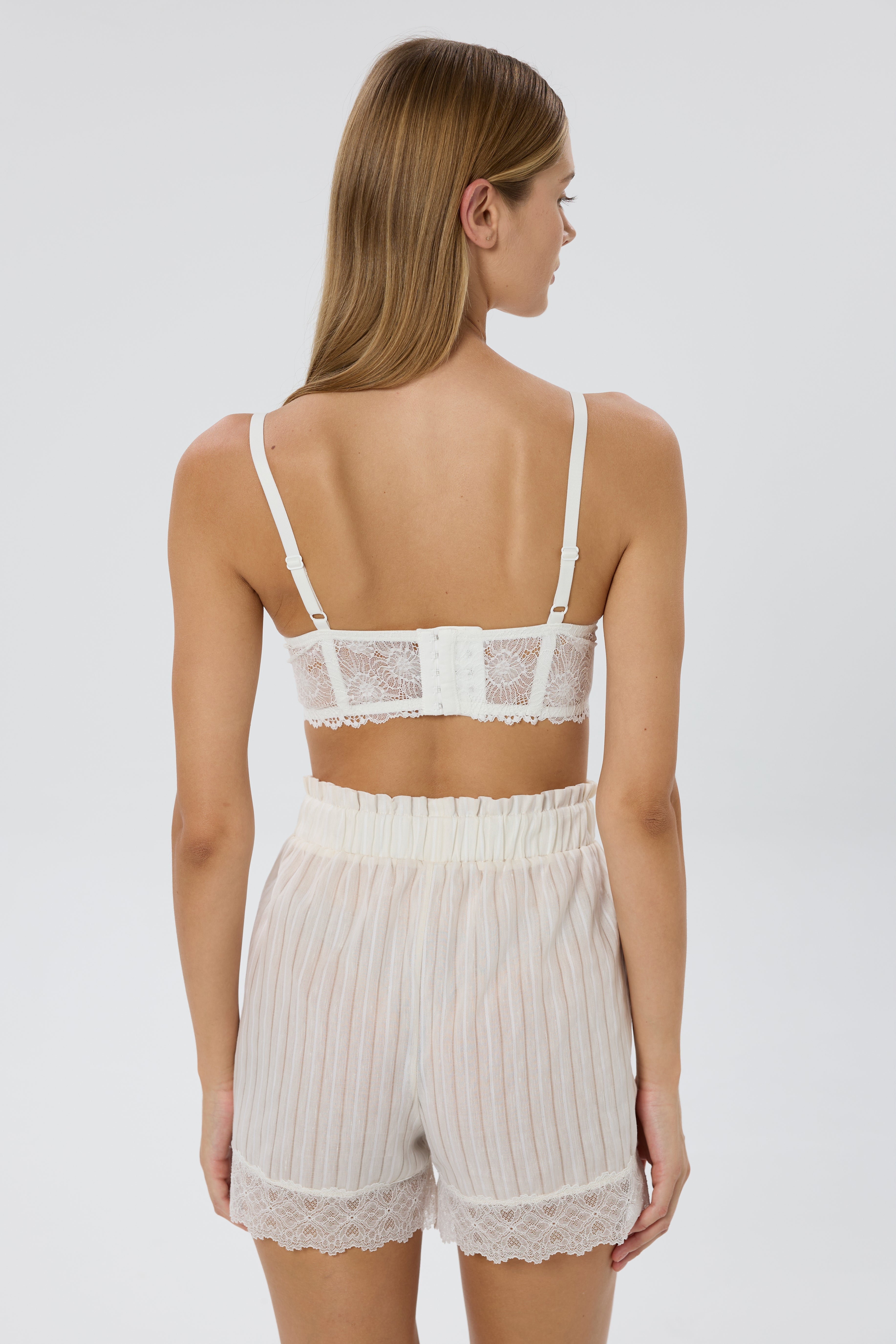 Jasmine Short | Off White