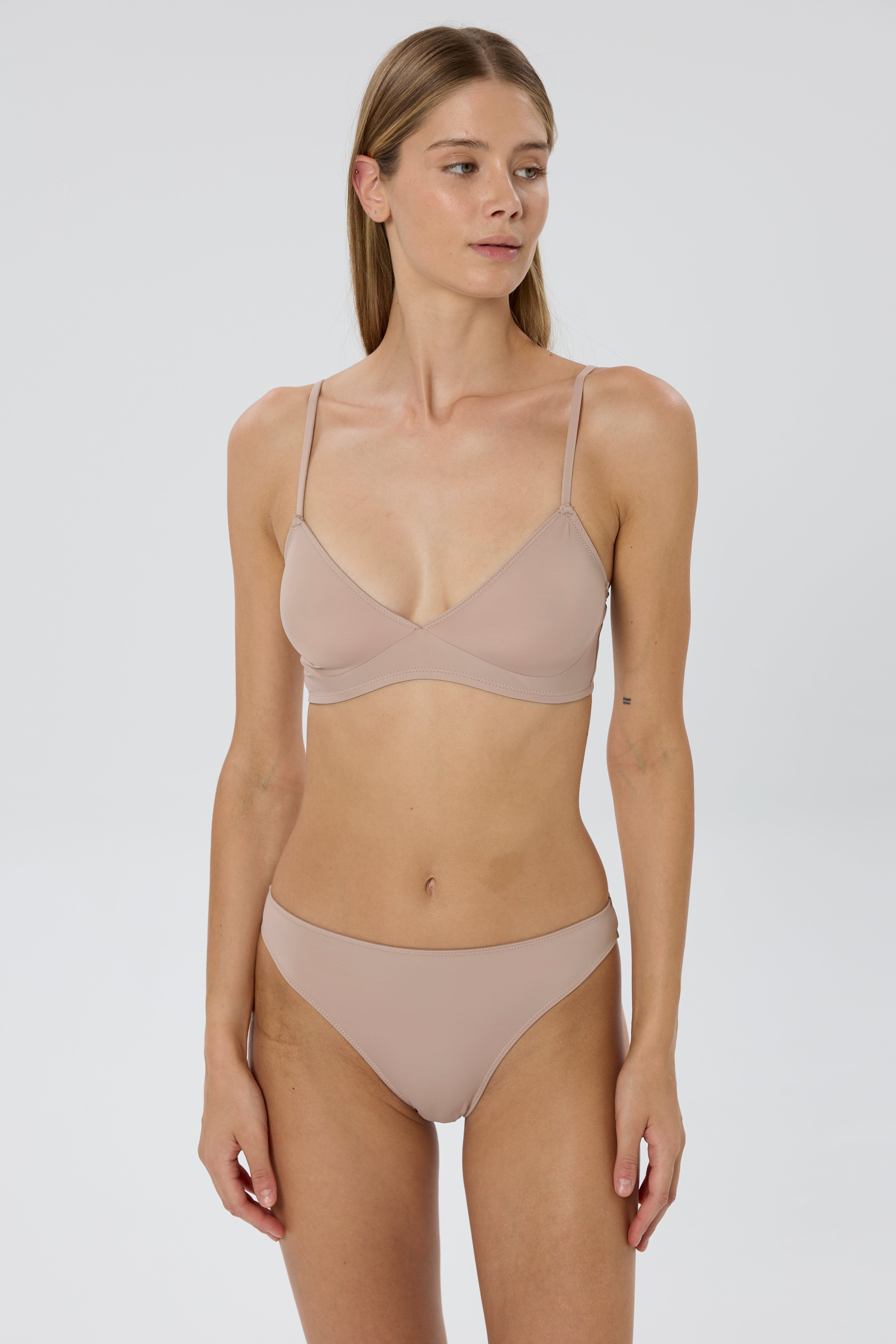 Nano Minimal Brief | Nude