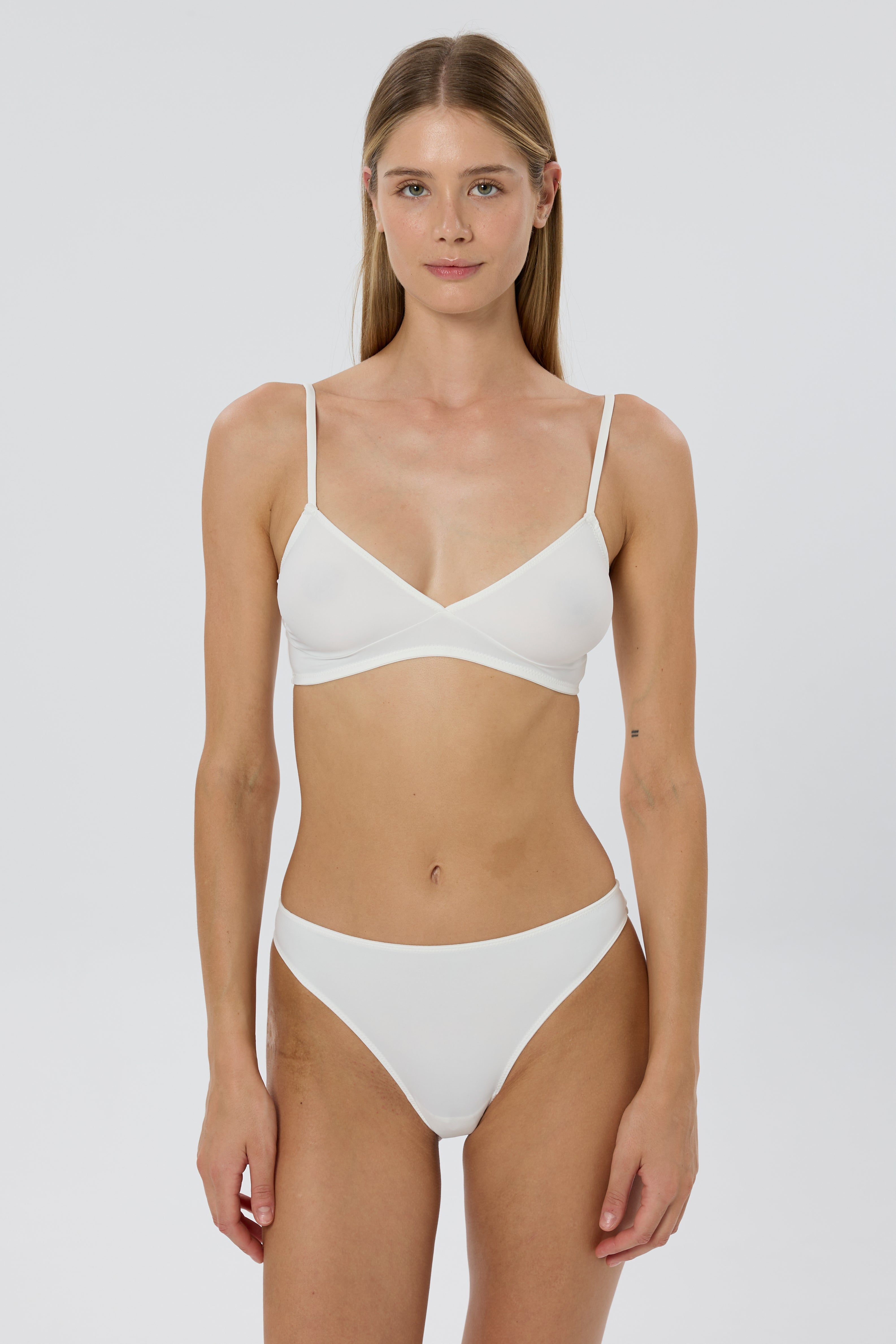 Nano Minimal Soft Triangle Bra | Ivory
