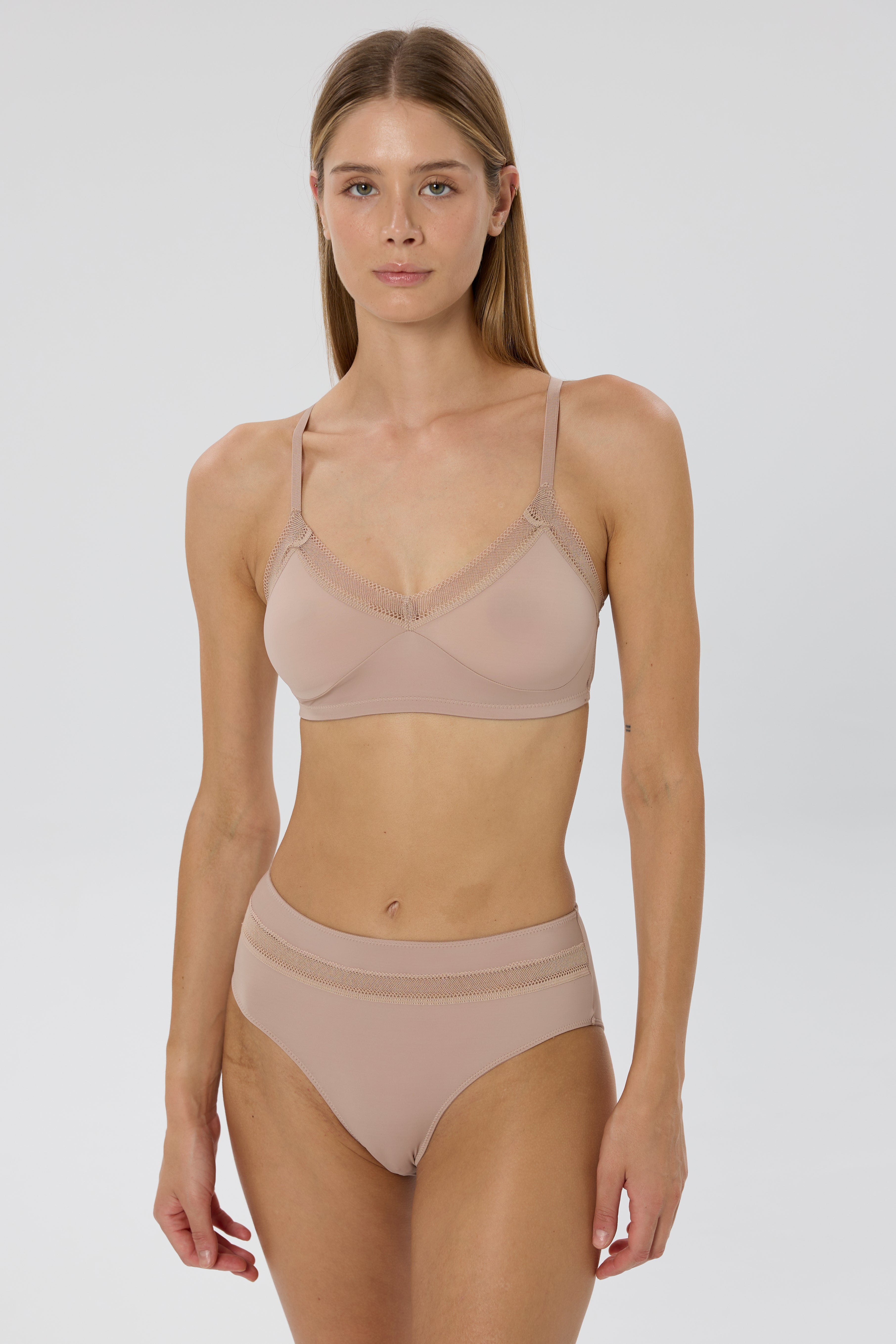 Nano Brief | Nude